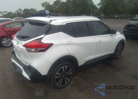2020 Nissan Kicks Sr Xtronic Cvt from USA, damaged, VIN 3N1CP5DV1LL500884